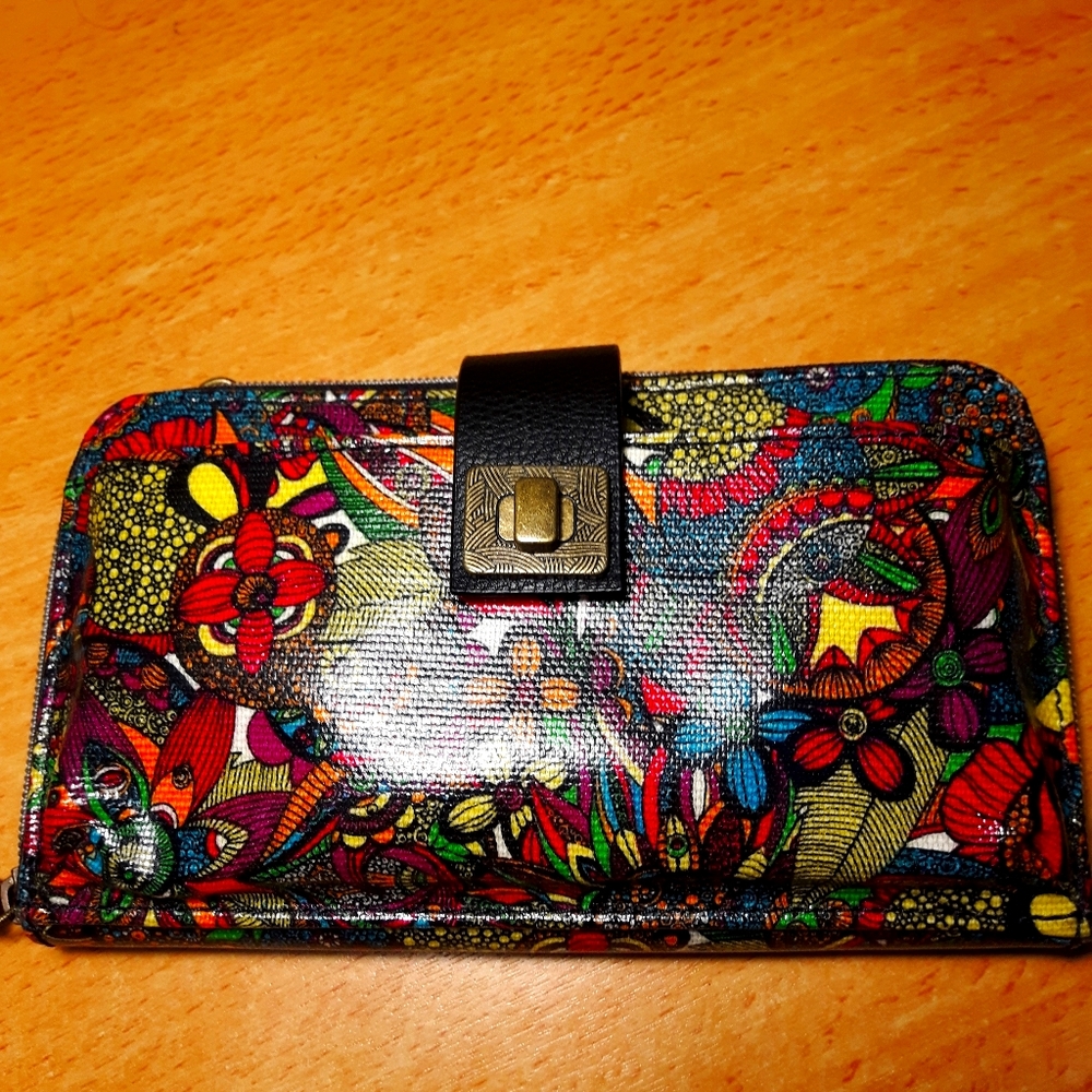 Sakroots wallet